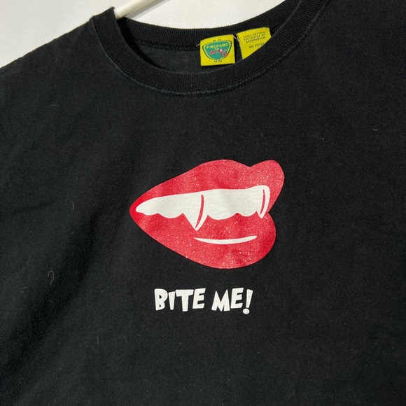 Bite Me Vampire Halloween Prepare To Scare Youth Black Crop Top Size 2XL. - Picture 2 of 4